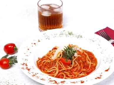 SPAGETTİ NAPOLİTAN